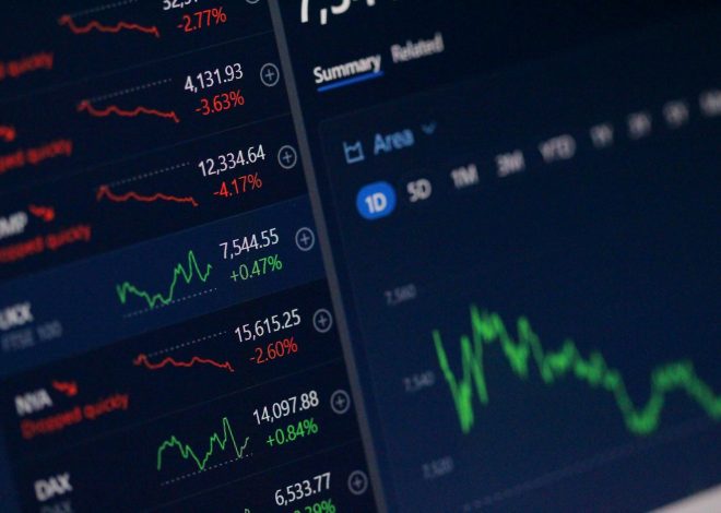 Crypto Markets Hit by Heavy Outflows Amid Macro Uncertainty